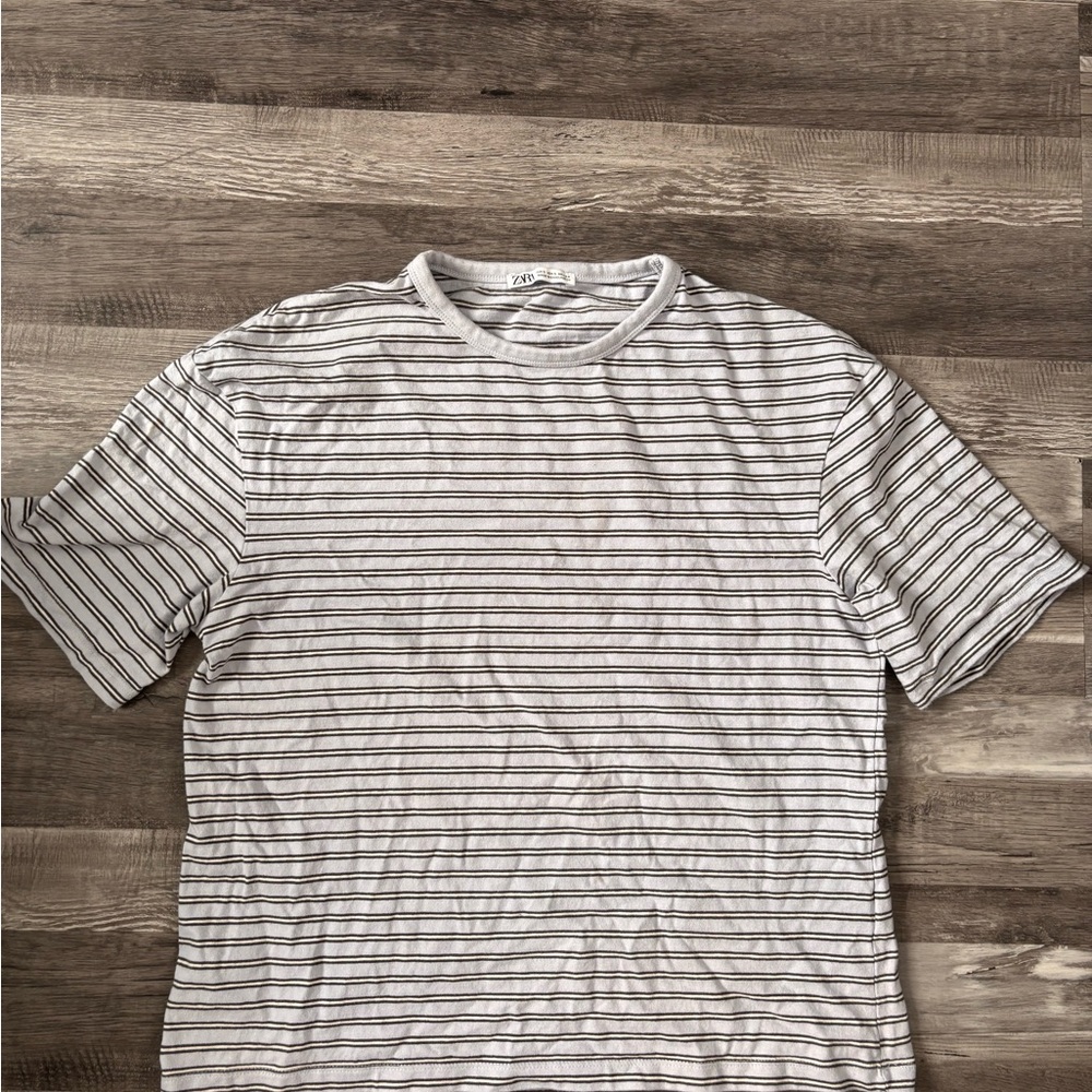 Zara Blue and White Striped Short Sleeve Tee